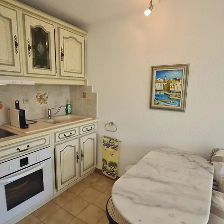 2 Pieces Avec Balcon, Piscine Et Parking Privatif A - Fr-1-780-40 Apartment *